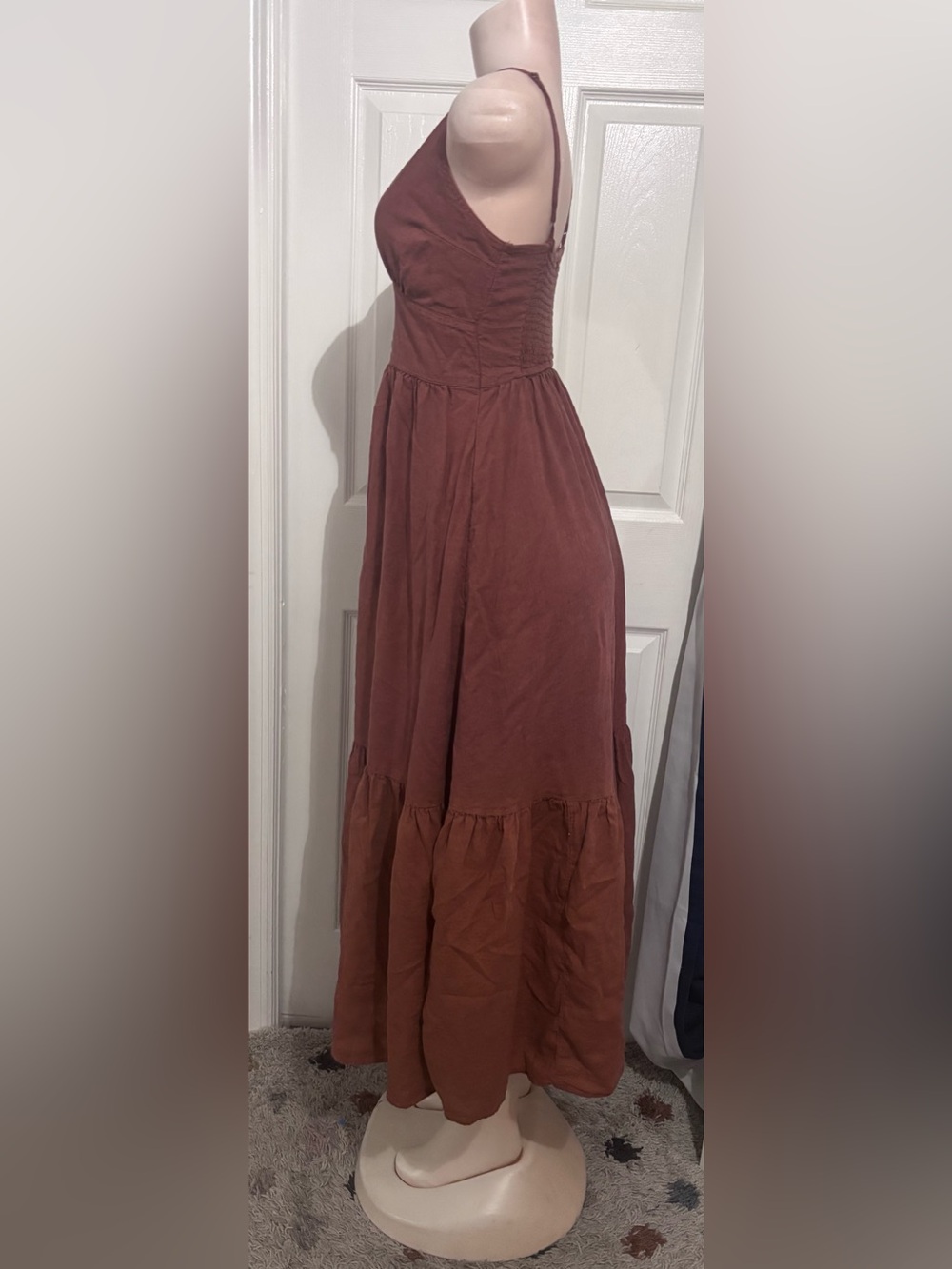 Abercrombie & Fitch Rust Tiered Deep V Maxi Dress - Picture 8 of 10